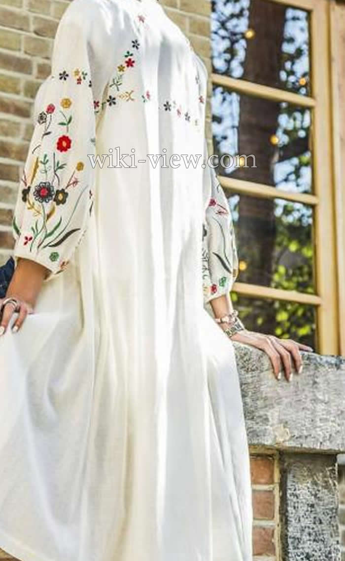 مانتو گلدوزی شده