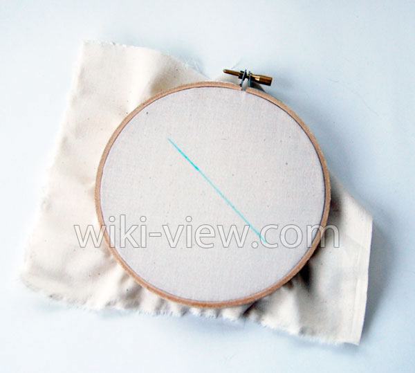 دوخت زنجیره / آموزش دوخت زنجیره ای / دوخت زنجیره تزئینی / دوخت زنجیره در گلدوزی / split stitch / توضیح دوخت زنجیره ای / عکس دوخت زنجیره ای / طرح زنجیره دوزی / آموزش دوخت زنجیره ای در گلدوزی دوخت زنجیره