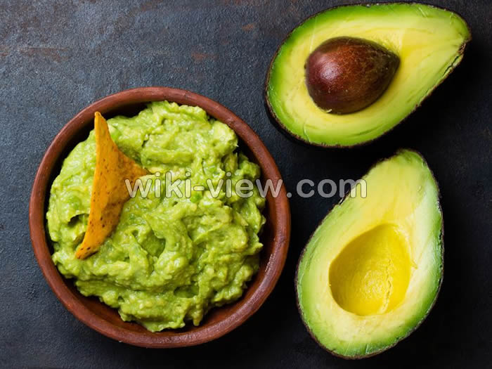 آووکادو, آووکادو چیست, فواید آووکادو, مضرات آووکادو, طبع آووکادو, طعم آووکادو, آووکادوی رسیده, خواص آووکادو برای رحم, خواص آووکادو برای پوست, هسته آووکادو, آووکادو را چگونه مصرف کنیم, با آووکادو چی درست کنیم, هسته آووکادو را چگونه بخوریم