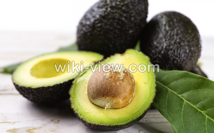 آووکادو, آووکادو چیست, فواید آووکادو, مضرات آووکادو, طبع آووکادو, طعم آووکادو, آووکادوی رسیده, خواص آووکادو برای رحم, خواص آووکادو برای پوست, هسته آووکادو, آووکادو را چگونه مصرف کنیم, با آووکادو چی درست کنیم, هسته آووکادو را چگونه بخوریم
