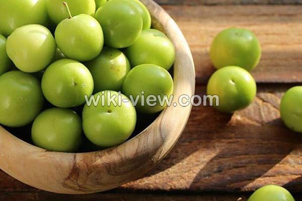 گوجه سبز, خواص گوجه سبز, مضرات گوجه سبز, طبع گوجه سبز, خواص گوجه سبز برای پوست, فصل گوجه سبز, خواص گوجه سبز برای کبد, گوجه سبز در بارداری, گوجه سبز و فشار خون
