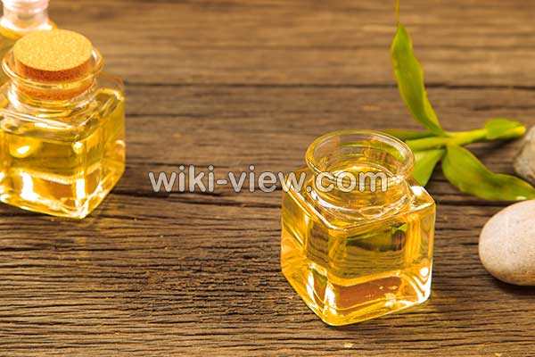 روغن شترمرغ, خواص روغن شترمرغ, مضرات روغن شترمرغ, طبع روغن شترمرغ, روغن شترمرغ برای واژن, خواص روغن شترمرغ برای موخوره, خواص روغن شترمرغ برای ابرو, روغن شترمرغ اصل برای صورت, خواص روغن شترمرغ برای استخوان, تشخیص روغن شترمرغ واقعی