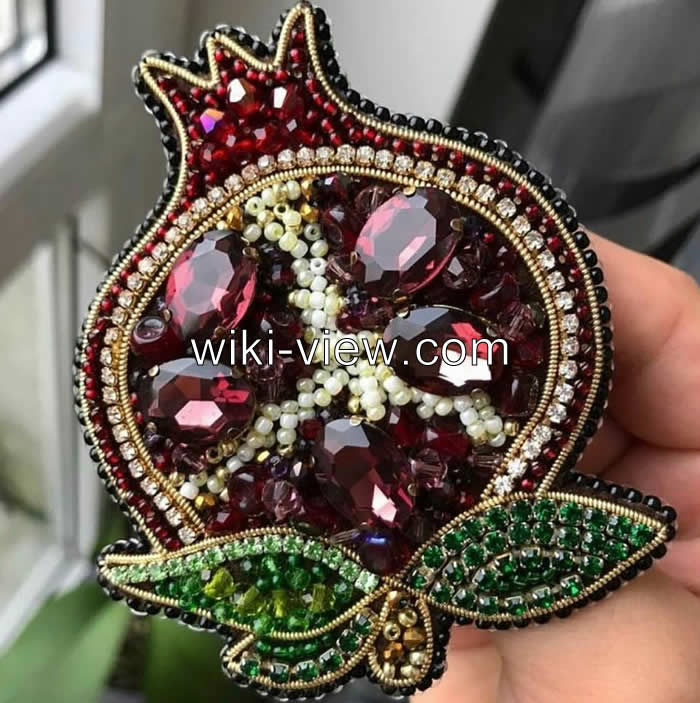 عکس جواهر دوزی,جواهر دوزی,آشنایی با هنر جواهر دوزی, لوازم جواهر دوزی, آموزش جواهر دوزی مبتدی, جواهر دوزی حشرات, جواهر دوزی روی نمد, وسایل مورد نیاز جواهر دوزی, جواهر دوزی چیست, آموزش جواهر دوزی از پایه, آموزش جواهر دوزی روی تور عکس جواهر دوزی, جواهر دوزی, آشنایی با هنر جواهر دوزی, طرح های جواهر دوزی, جواهردوزی, گل سینه با منجوق, گل سینه دست ساز, گل سینه, دکمه تزئینی, پیکسل