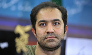 تماشاگر را نمی‌بینید ولی می‌دانید او شما را می‌بیند
