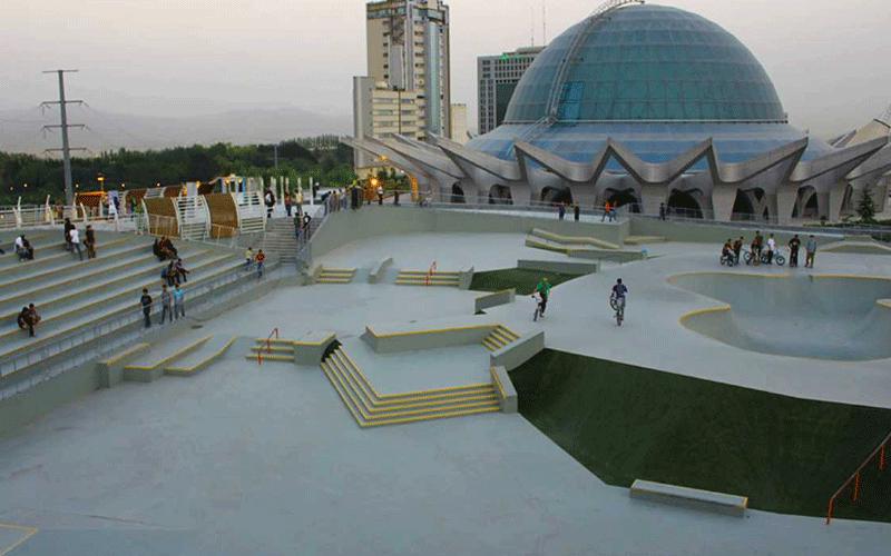 پارکی میان آسمان و زمین