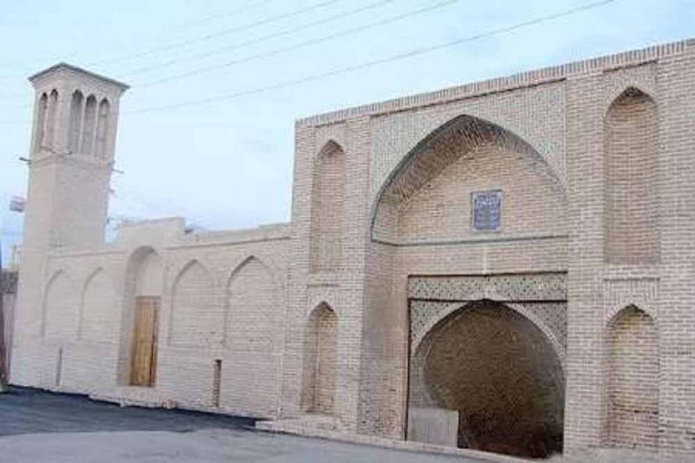 چاه باعث نم زدگی مسجد «باغخواص» ورامین