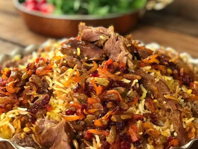 3 طرز تهیه مانی پلو مجلسی دامغانی با گوشت تکه‌ای، مرغ و گوشت قلقلی
