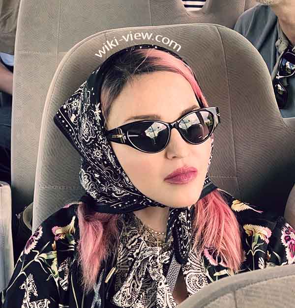 مدونا, عکس جوانی مدونا خواننده, راز زیبایی مدونا, مدونا و همسرش, همه چیز درباره مدونا, مدونا لوردس لولا لئون, استایل مدونا, مدونا آهنگها, نظر مدونا درباره ایران
