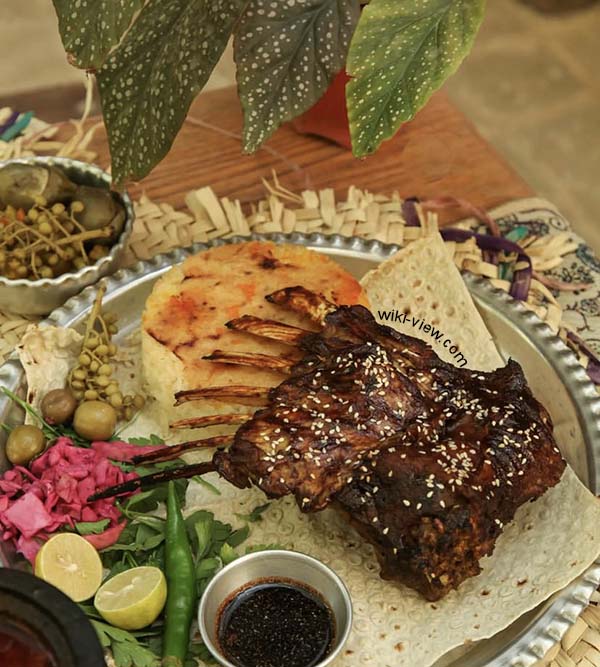 کباب دنده کرمانشاهی, طرز تهیه کباب دنده کرمانشاهی, مواد لازم کباب دنده, انواع کباب ها و غذاهای محلی کرمانشاهی, انواع کباب های سنتی ایرانی, نکات تکمیلی کباب ها, تاریخچه کباب در ایران, فوت و فن های تهیه یک کباب خوشمزه, انواع کباب های محلی شمالی, کباب دنده در فر