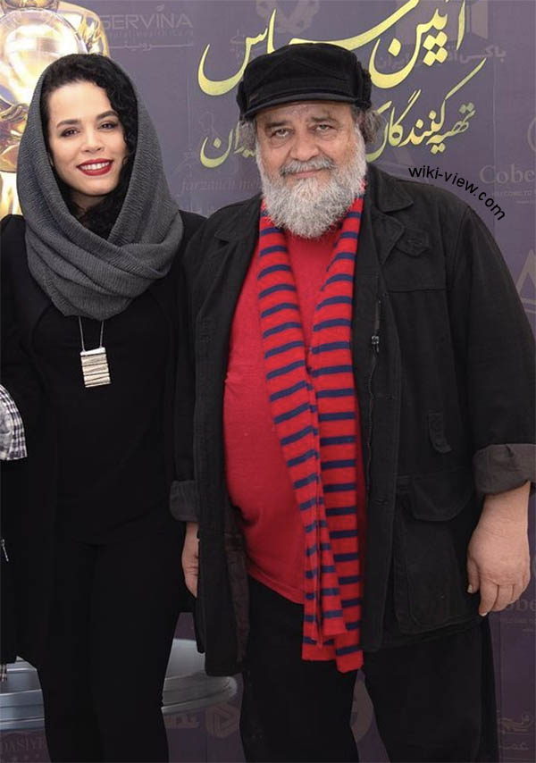 محمدرضا شریفی نیا, بیوگرافی محمدرضا شریفی نیا, خانواده هنری محمدرضا شریفی نیا, فیلم های محمدرضا شریفی نیا, محمدرضا شریفی نیا و دخترانش, محمدرضا شریفی نیا در سریال امام علی, نقش آفرینی محمدرضا شریفی نیا در اخراجی ها, علت طلاق و جدایی شریفی نیا و آزیتا حاجیان محمدرضا شریفی نیا, بیوگرافی محمدرضا شریفی نیا, خانواده هنری محمدرضا شریفی نیا, فیلم های محمدرضا شریفی نیا, محمدرضا شریفی نیا و دخترانش, محمدرضا شریفی نیا در سریال امام علی, نقش آفرینی محمدرضا شریفی نیا در اخراجی ها, علت طلاق و جدایی شریفی نیا و آزیتا حاجیان