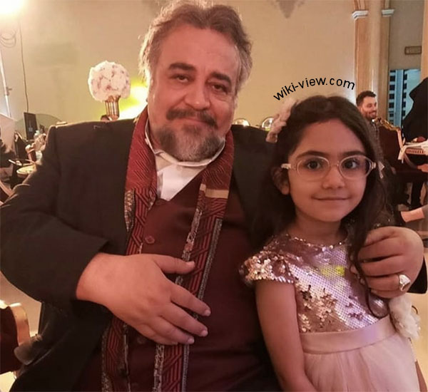 محمدرضا شریفی نیا, بیوگرافی محمدرضا شریفی نیا, خانواده هنری محمدرضا شریفی نیا, فیلم های محمدرضا شریفی نیا, محمدرضا شریفی نیا و دخترانش, محمدرضا شریفی نیا در سریال امام علی, نقش آفرینی محمدرضا شریفی نیا در اخراجی ها, علت طلاق و جدایی شریفی نیا و آزیتا حاجیان محمدرضا شریفی نیا, بیوگرافی محمدرضا شریفی نیا, خانواده هنری محمدرضا شریفی نیا, فیلم های محمدرضا شریفی نیا, محمدرضا شریفی نیا و دخترانش, محمدرضا شریفی نیا در سریال امام علی, نقش آفرینی محمدرضا شریفی نیا در اخراجی ها, علت طلاق و جدایی شریفی نیا و آزیتا حاجیان
