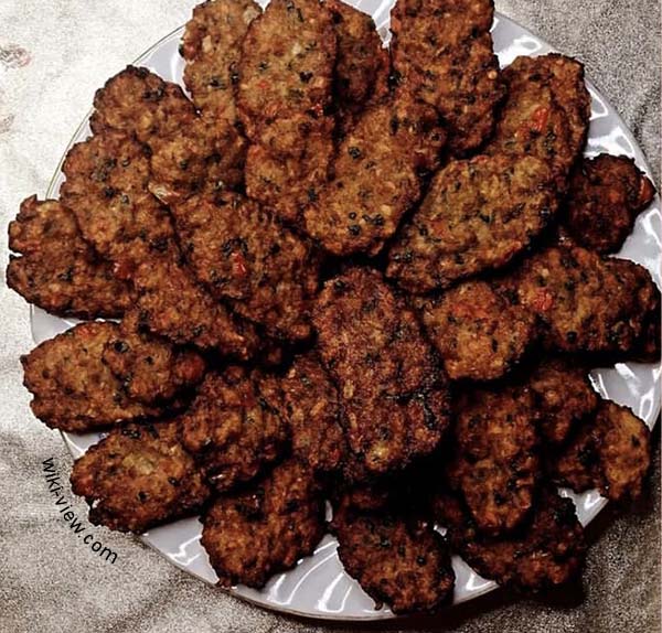 کتلت عربی, طرز تهیه کتلت عربی نخود, مواد لازم کتلت نخود, کتلت عربی بدون گوشت, نکات تکمیلی کتلت عربی, انواع کوکو و کتلت های ملل دیگر, کتلت عربی تند, انواع کتلت های محلی ایرانی, طرز تهیه شامی کبابی, نکات مهم تهیه یک کوکوی خوشمزه